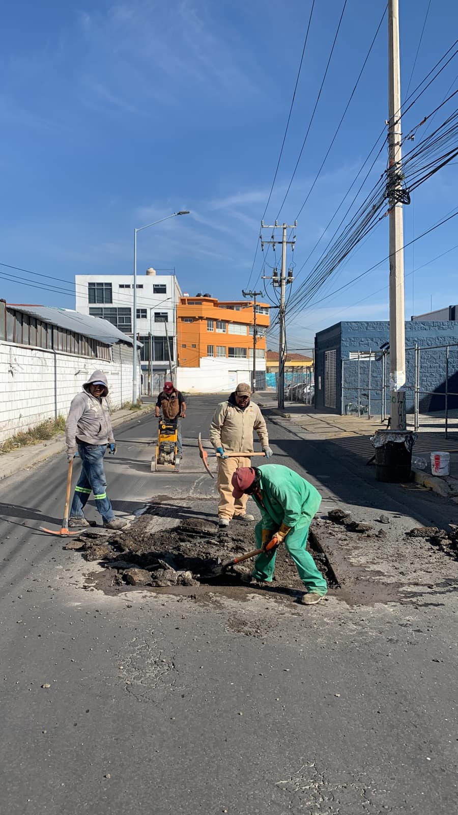 ¡Seguimos dandole duro a los baches Calle Vicente Guerrero