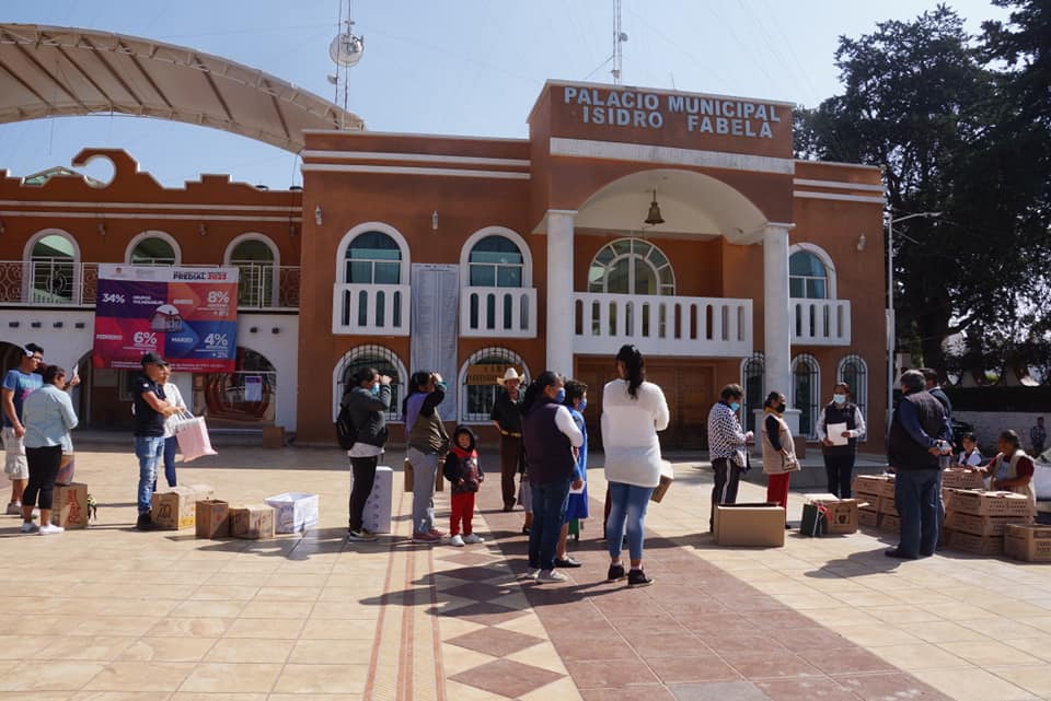 1675293932 380 Con el apoyo de la Presidenta Municipal la Lic Astrid