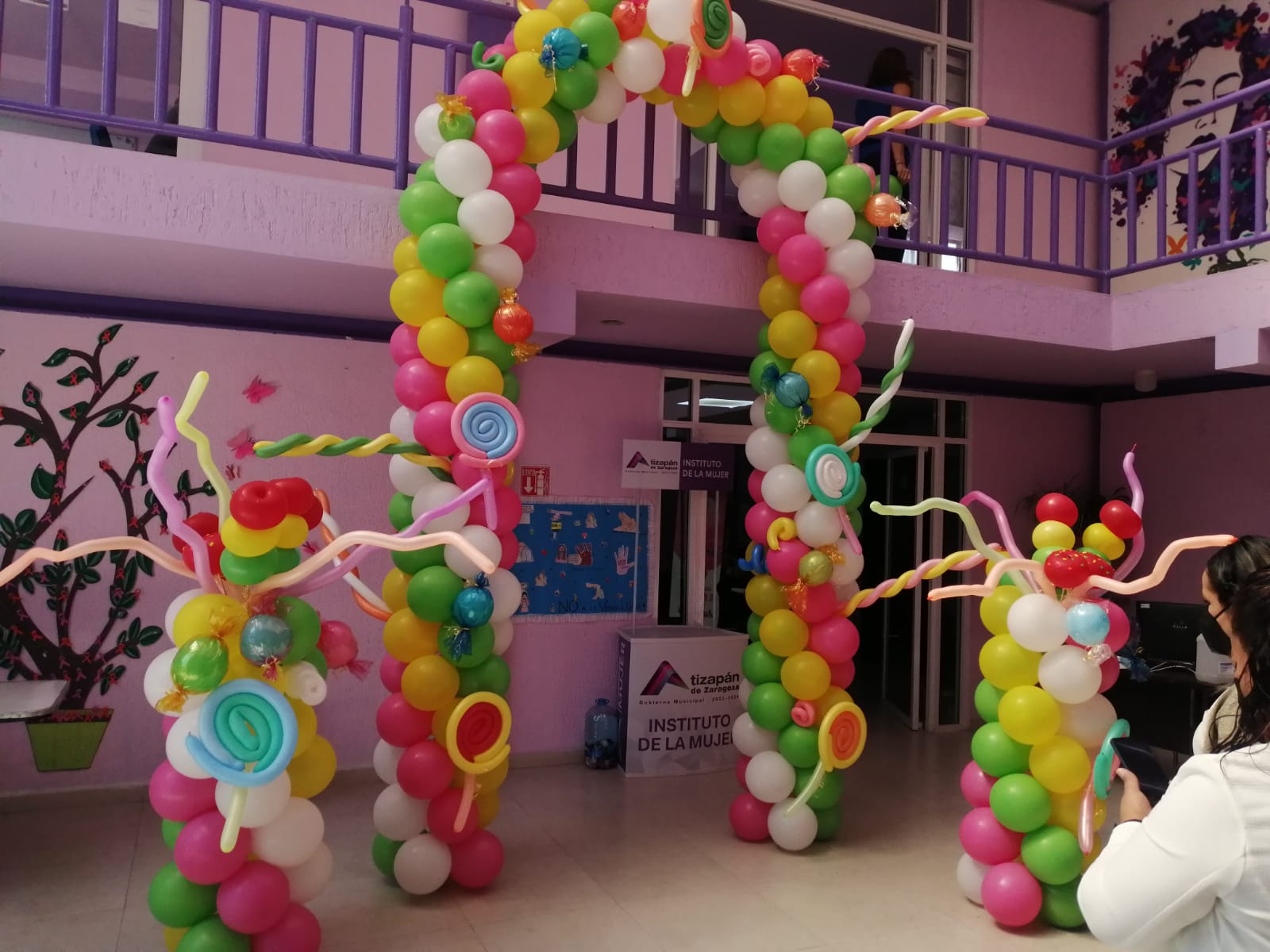 1675630003 486 Clausura del taller Decoracion con Globos impartido por el Instituto