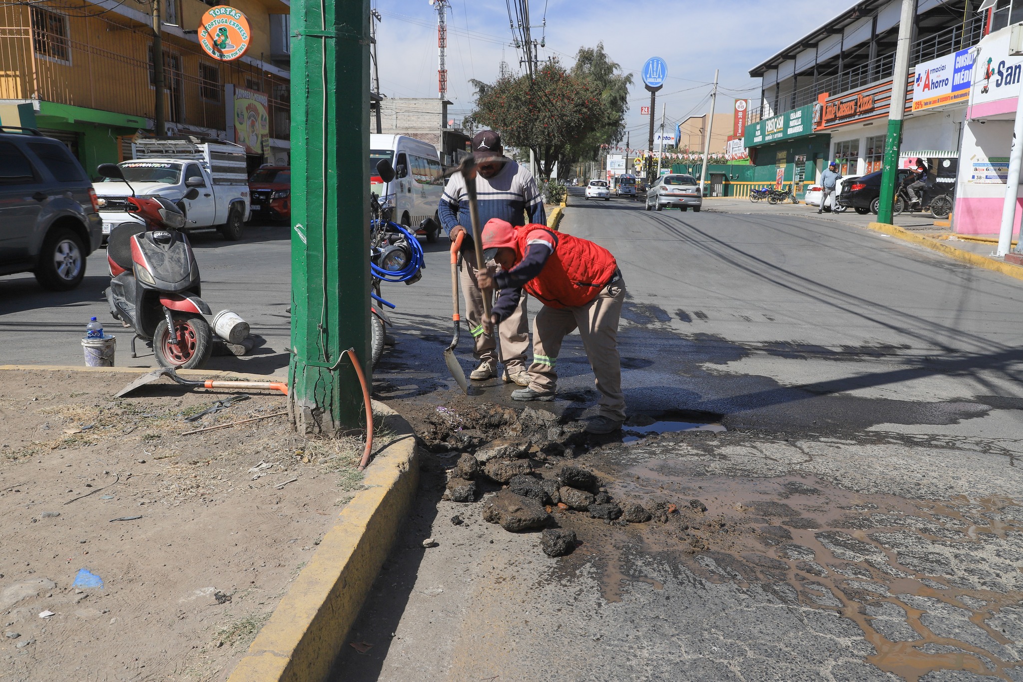 1675796938 220 En la calle 6 del fraccionamiento San Blas se realizan