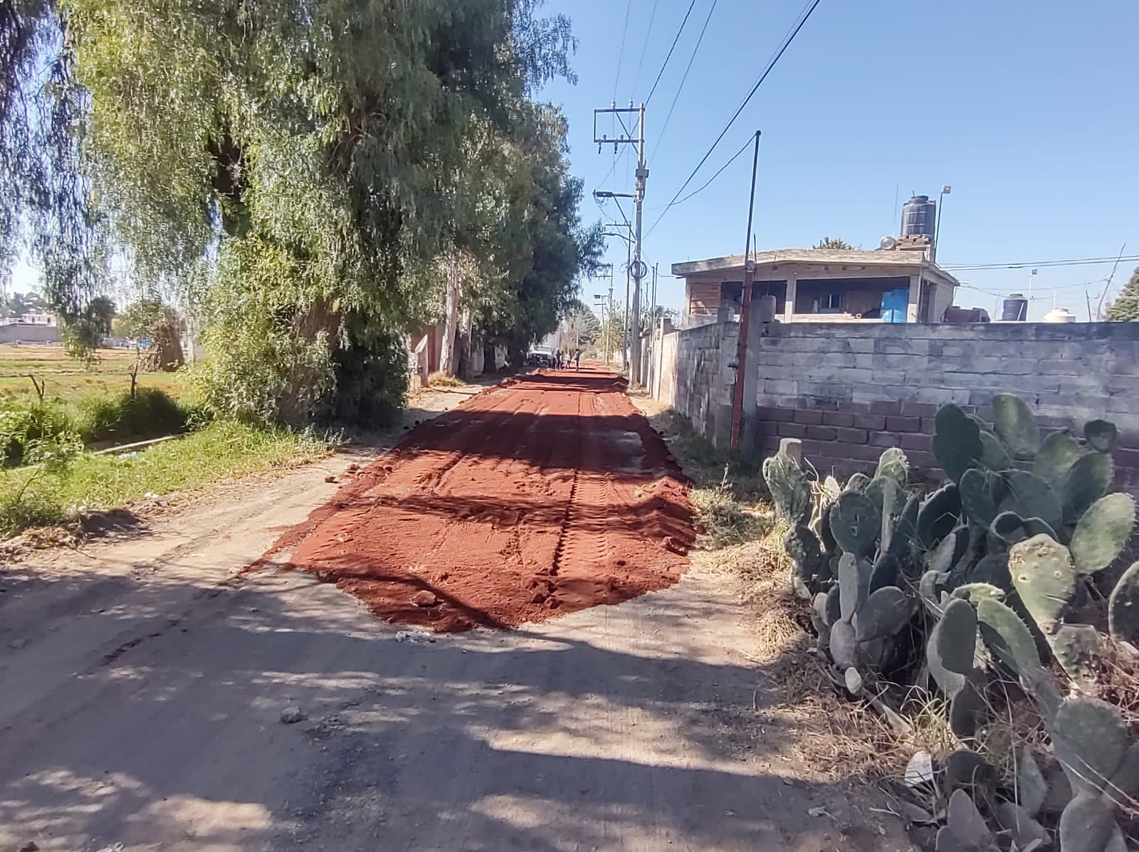 1675809513 978 Tambien efectuamos el mejoramiento de caminos en Santiago Atlatongo tendiendo