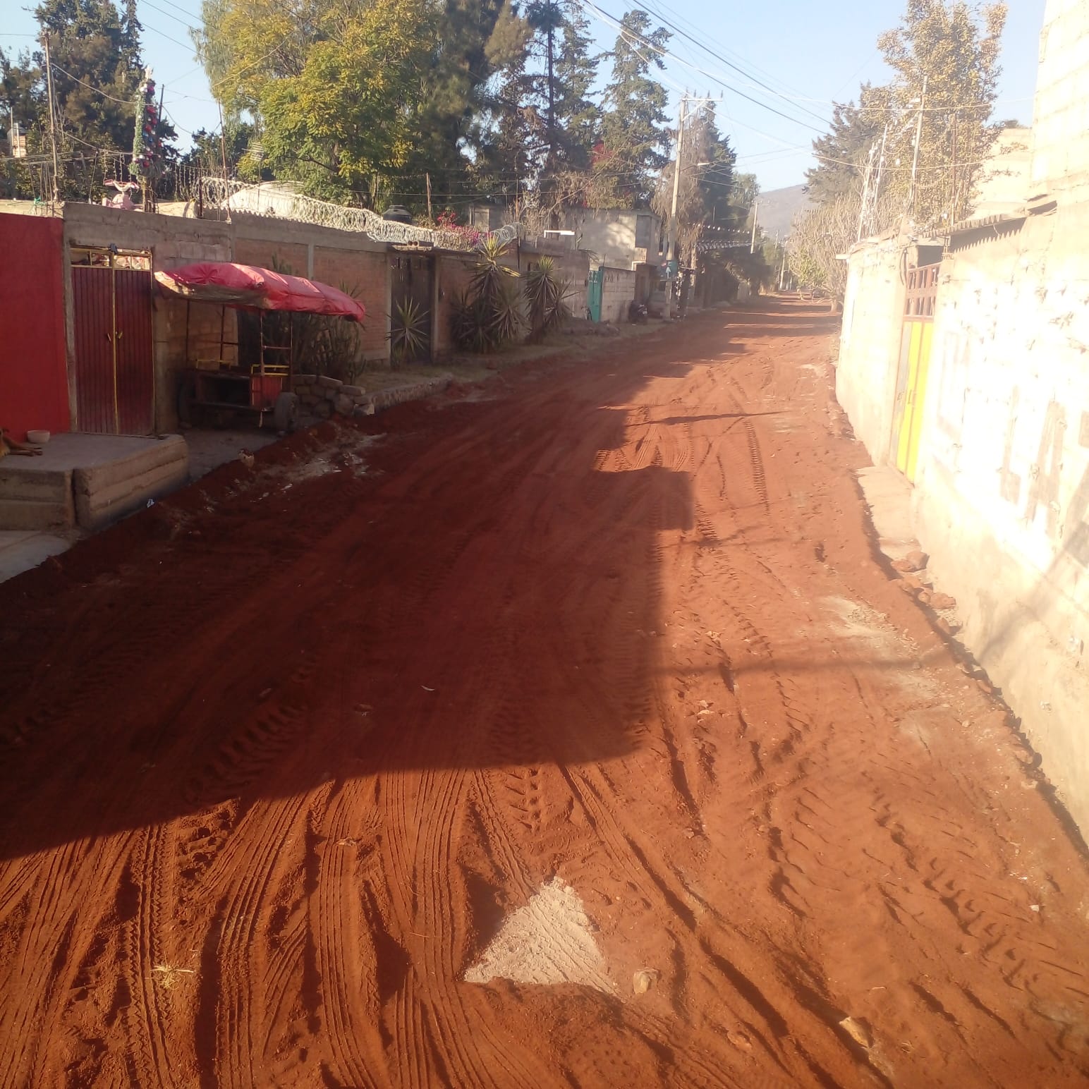 1675809514 490 Tambien efectuamos el mejoramiento de caminos en Santiago Atlatongo tendiendo