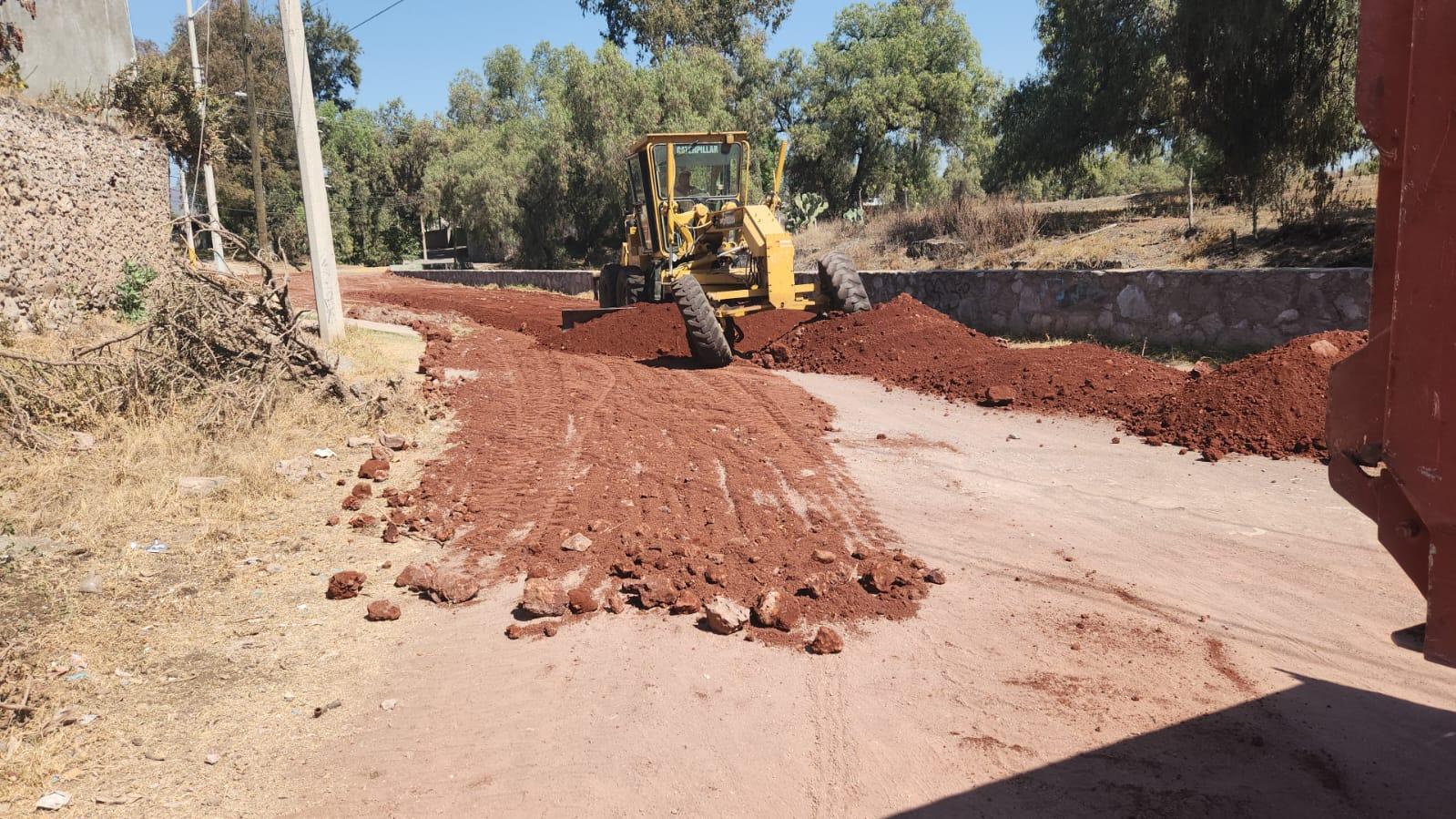 1675860206 687 Para el mejoramiento de caminos en Purificacion proporcionamos y tendimos