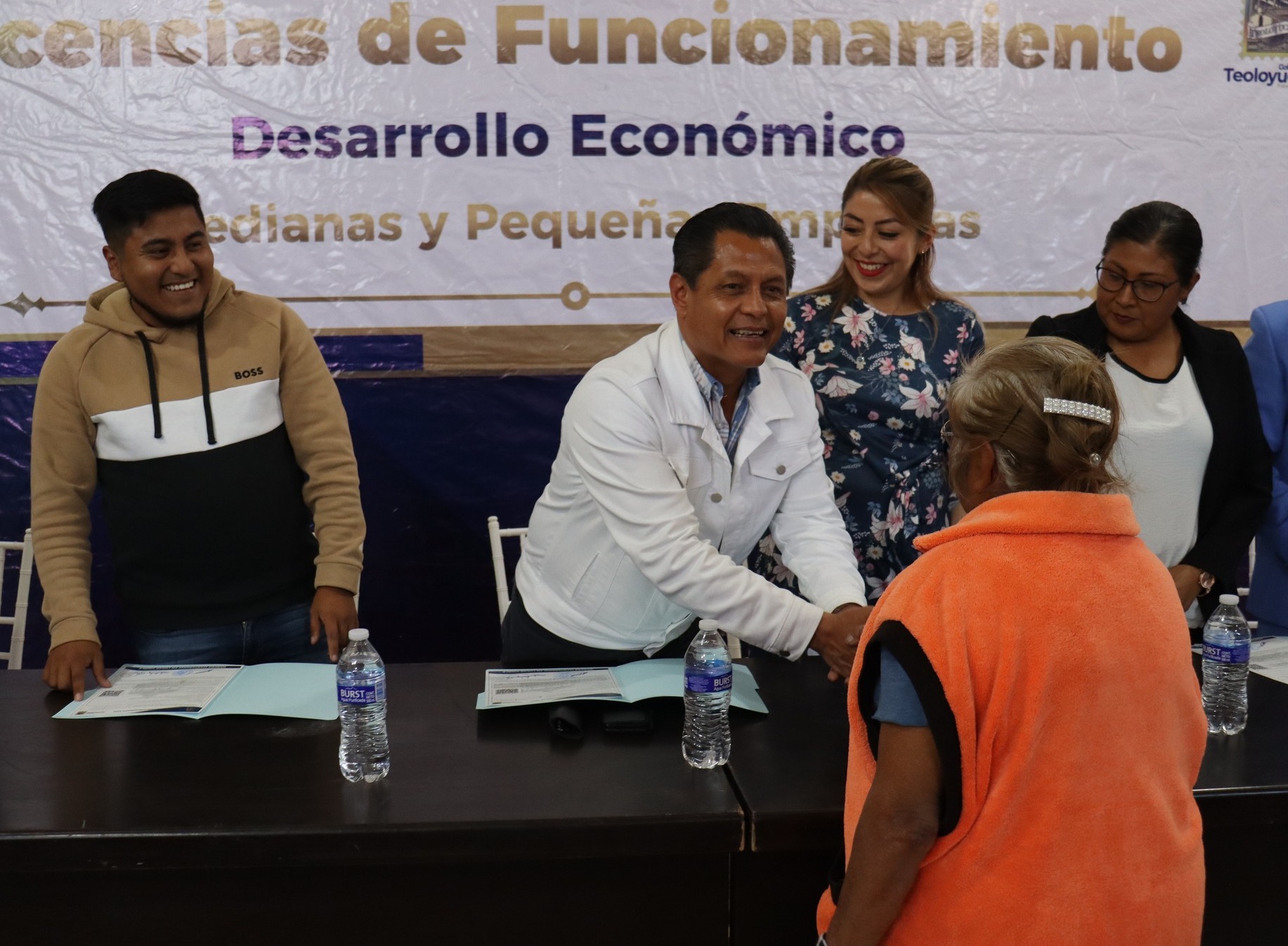 1675875770 232 Entrega de licencias de funcionamiento