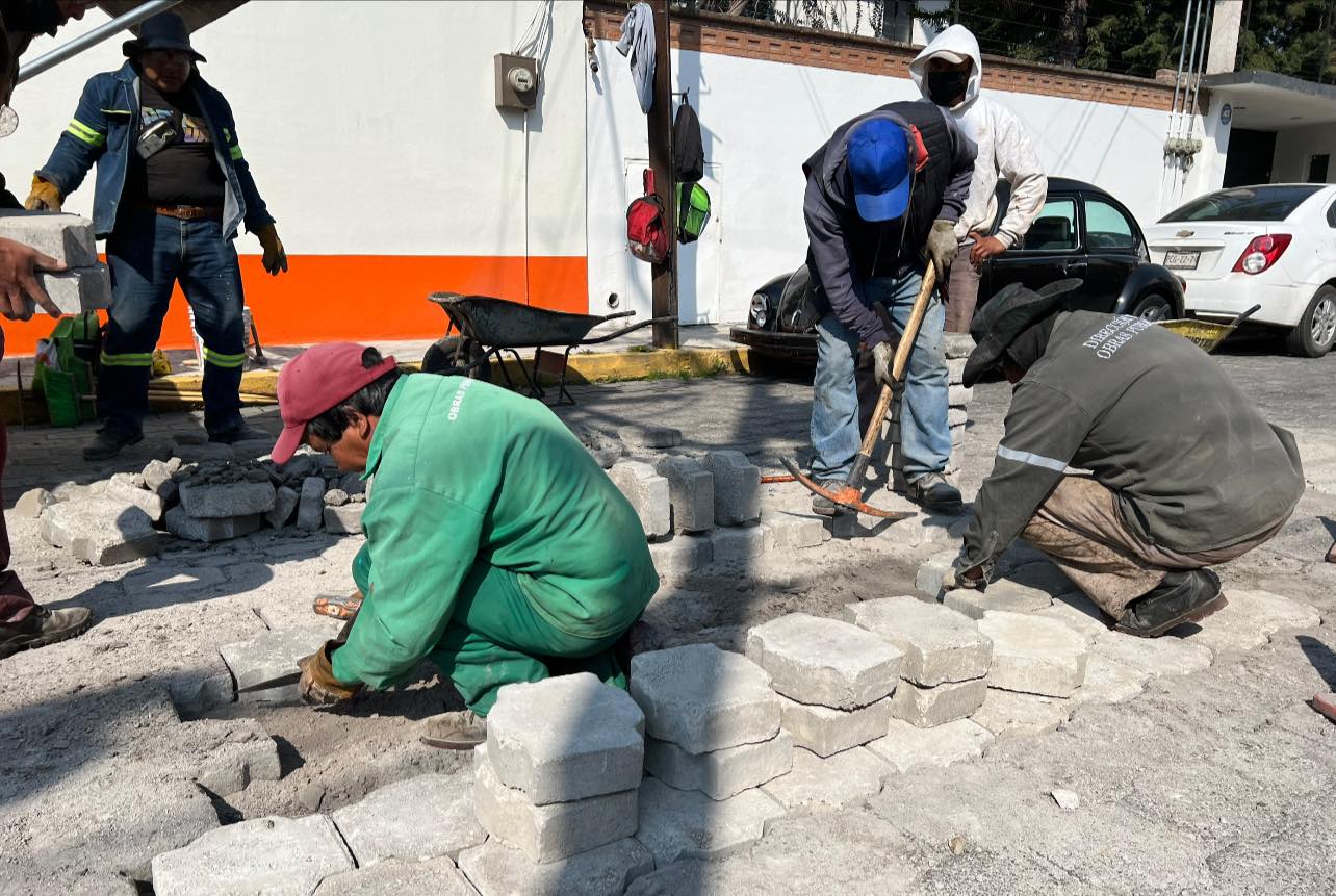 1675876668 629 La Direccion de Metepec Obras Publicas realiza el cambio de