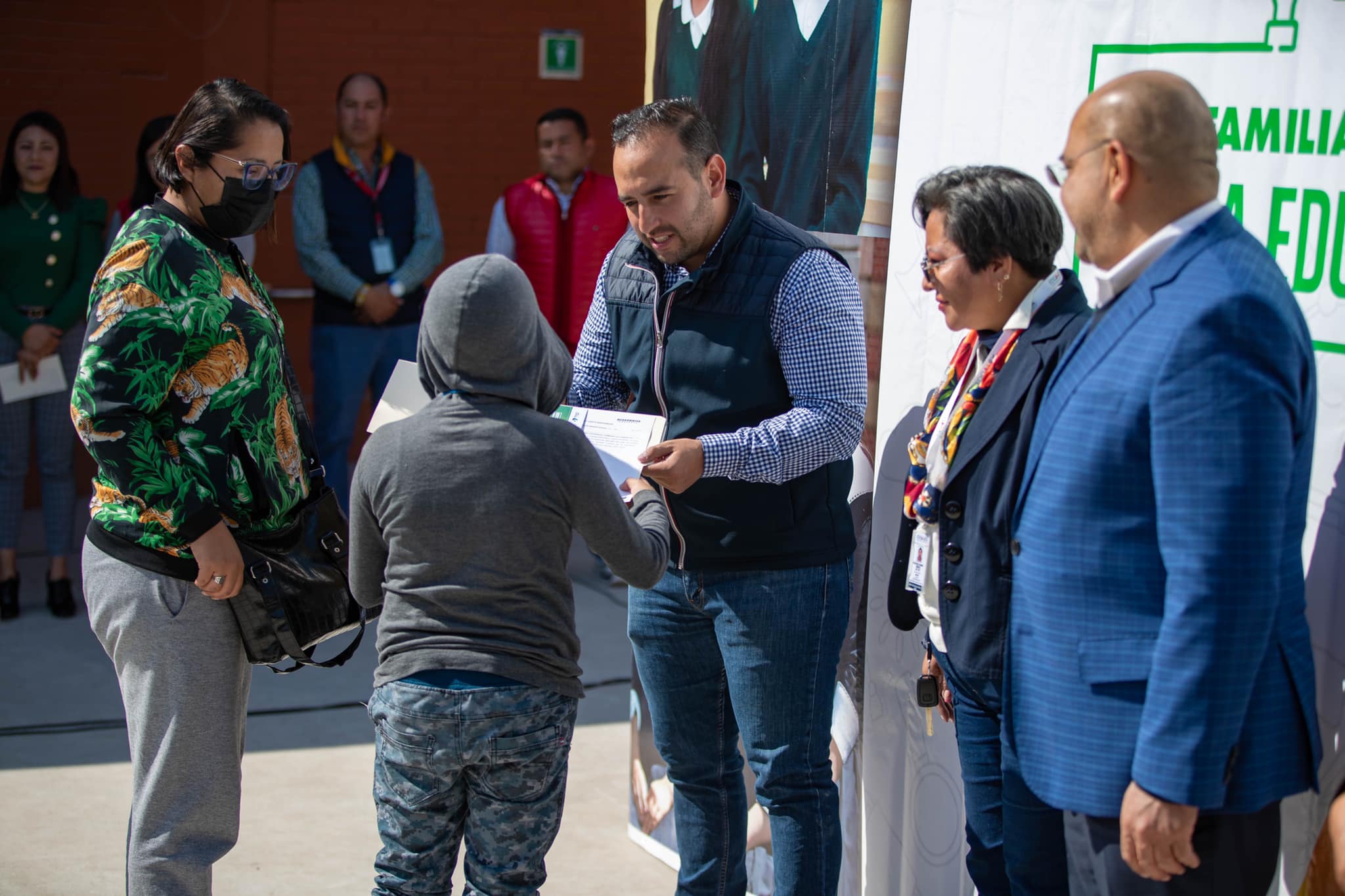 1675950221 807 ¡Familias fuertes Agradecemos al gobernador del Estado de Mexico Alfredo