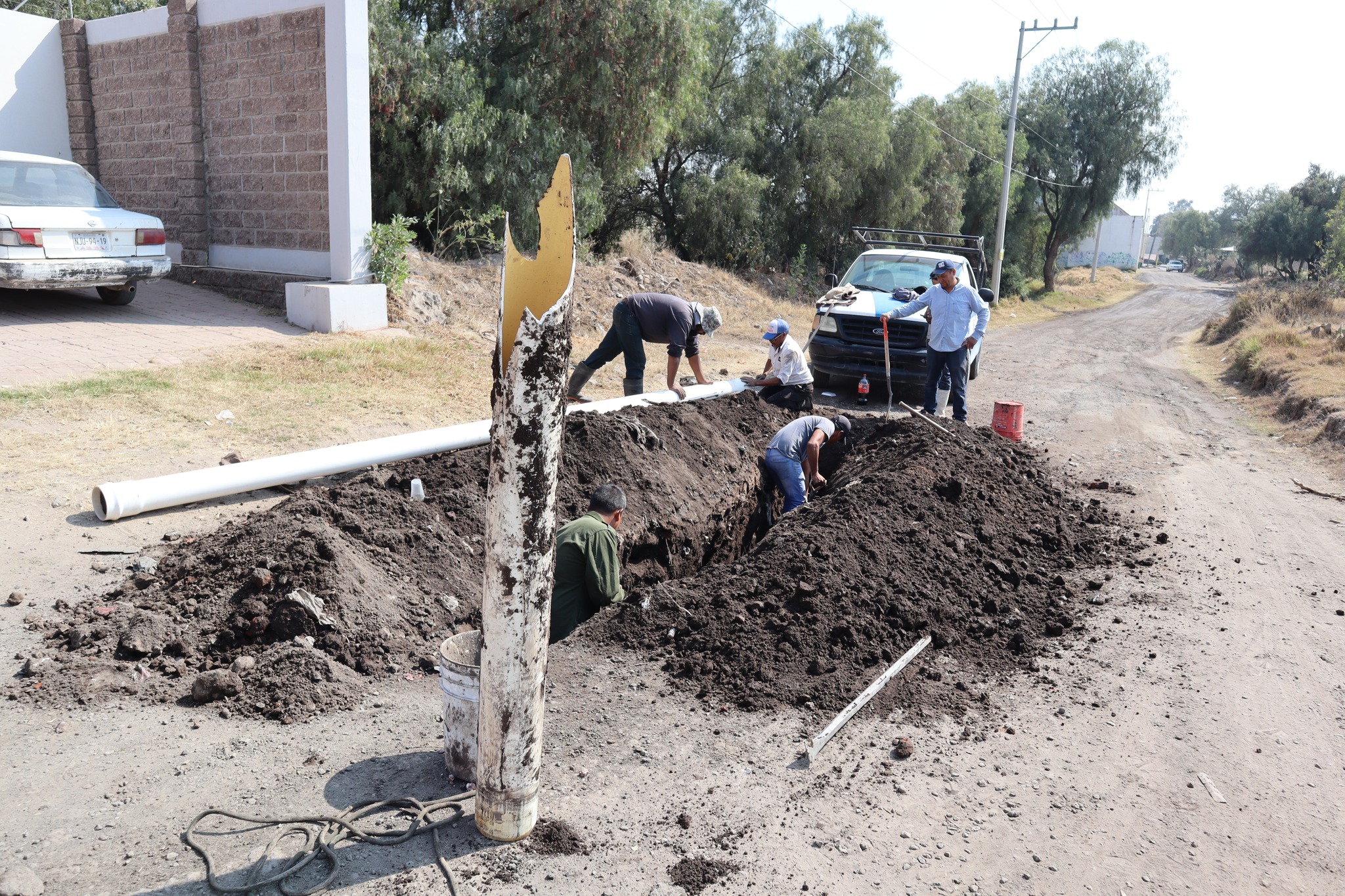 1675971049 175 Personal de Servicios Publicos realiza la reparacion de fuga de