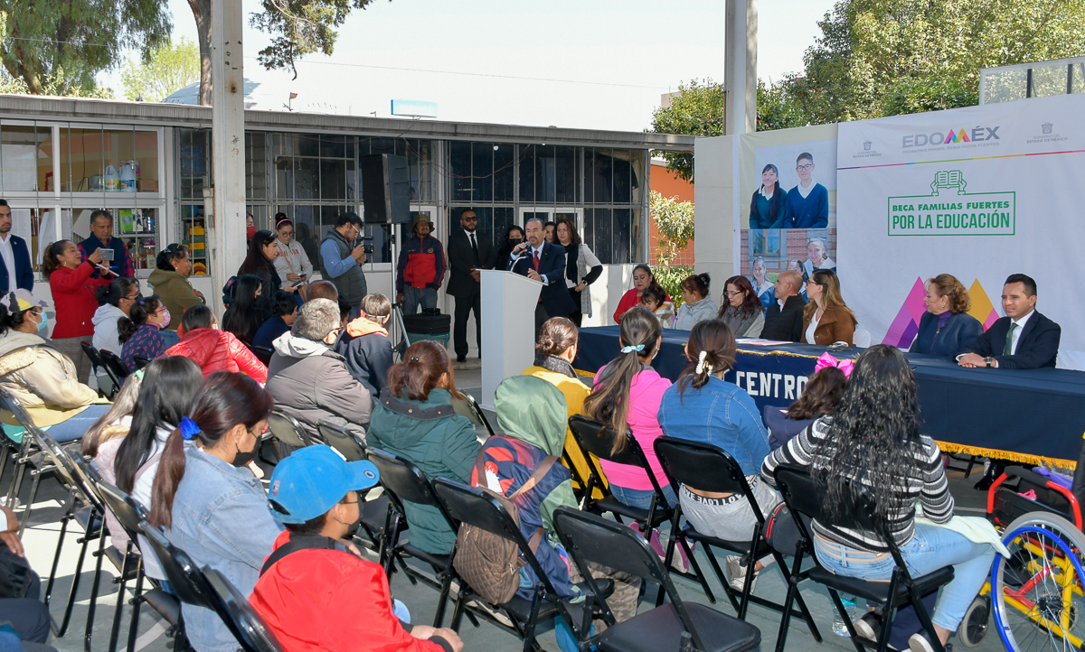 1676045635 851 El Presidente Municipal de AtizapanDeZaragoza Pedro Rodriguez Villegas entrego