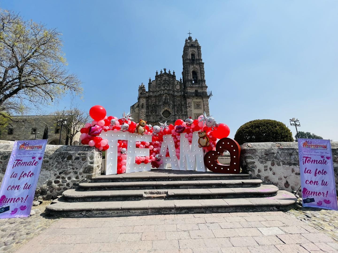 1676149052 302 Amigas y amigos en Tepotzotlan se respira un ambiente de