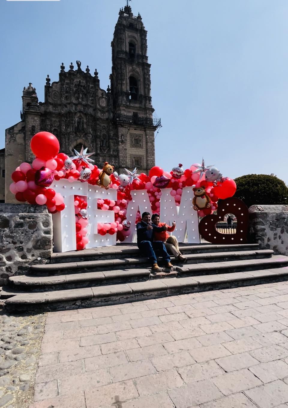 1676149053 238 Amigas y amigos en Tepotzotlan se respira un ambiente de