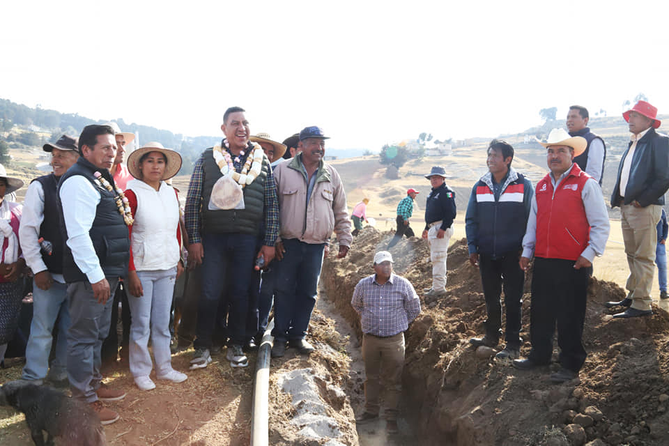 1676222046 607 Con mucha alegria iniciamos la construccion del sistema de agua