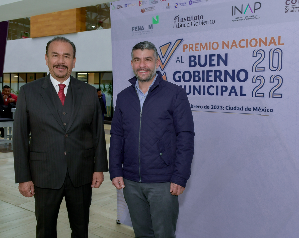 1676321399 824 El Presidente Municipal Pedro Rodriguez Villegas recibio el Premio Nacional