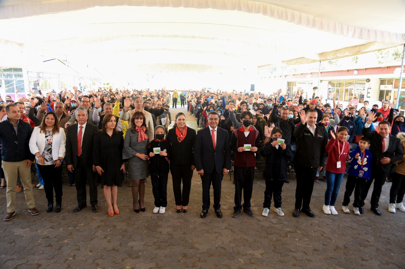 1676376994 788 Continuando el compromiso con las y los estudiantes de TlalnepantlaDeBaz