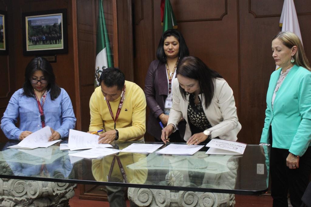 1676584062 441 GOBIERNO DE CHIMALHUACAN FIRMA CONVENIO CON UNIVERSIDAD