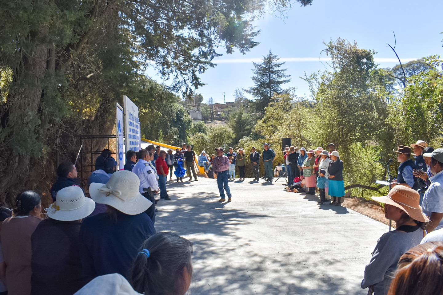 1676638648 976 En San Lorenzo Malacota en el paraje Enshisda rumbo a