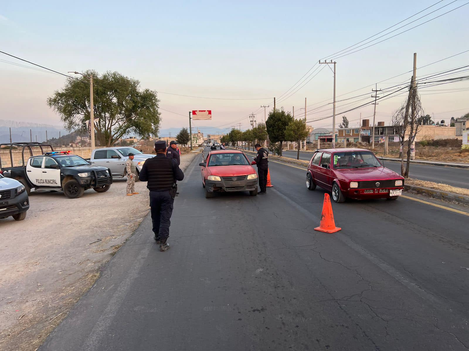 1676722068 Policia Municipal de Mexicaltzingo en coordinacion con la Policia de