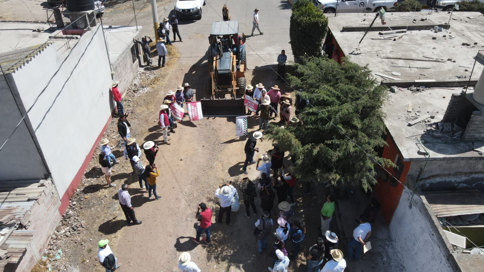 1676752046 255 Inicio de la obra Pavimentacion con Concreto Calle Manuel Martinez