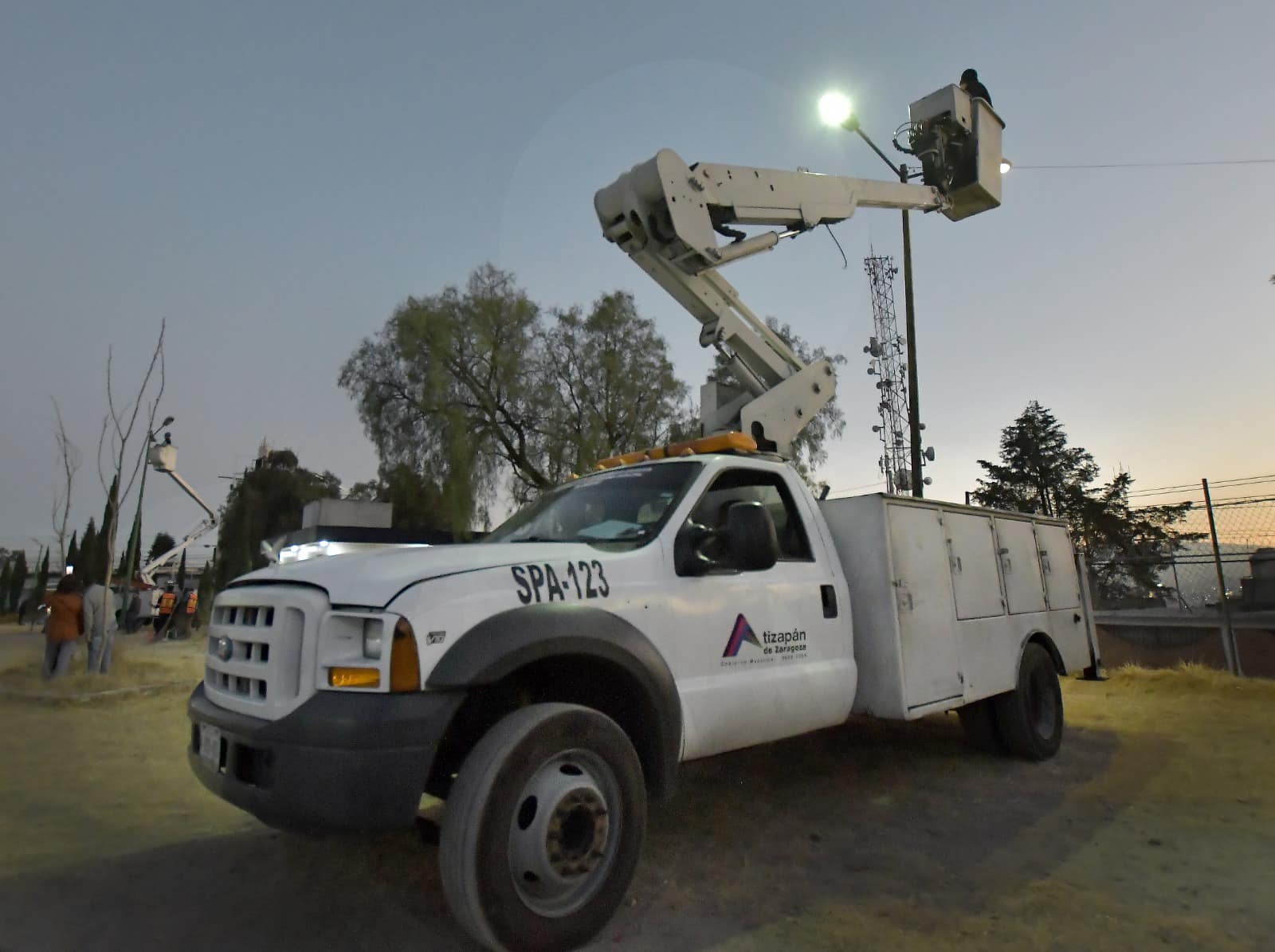 1676762514 288 Servicios Publicos de AtizapanDeZaragoza coloco el alumbrado publico en el