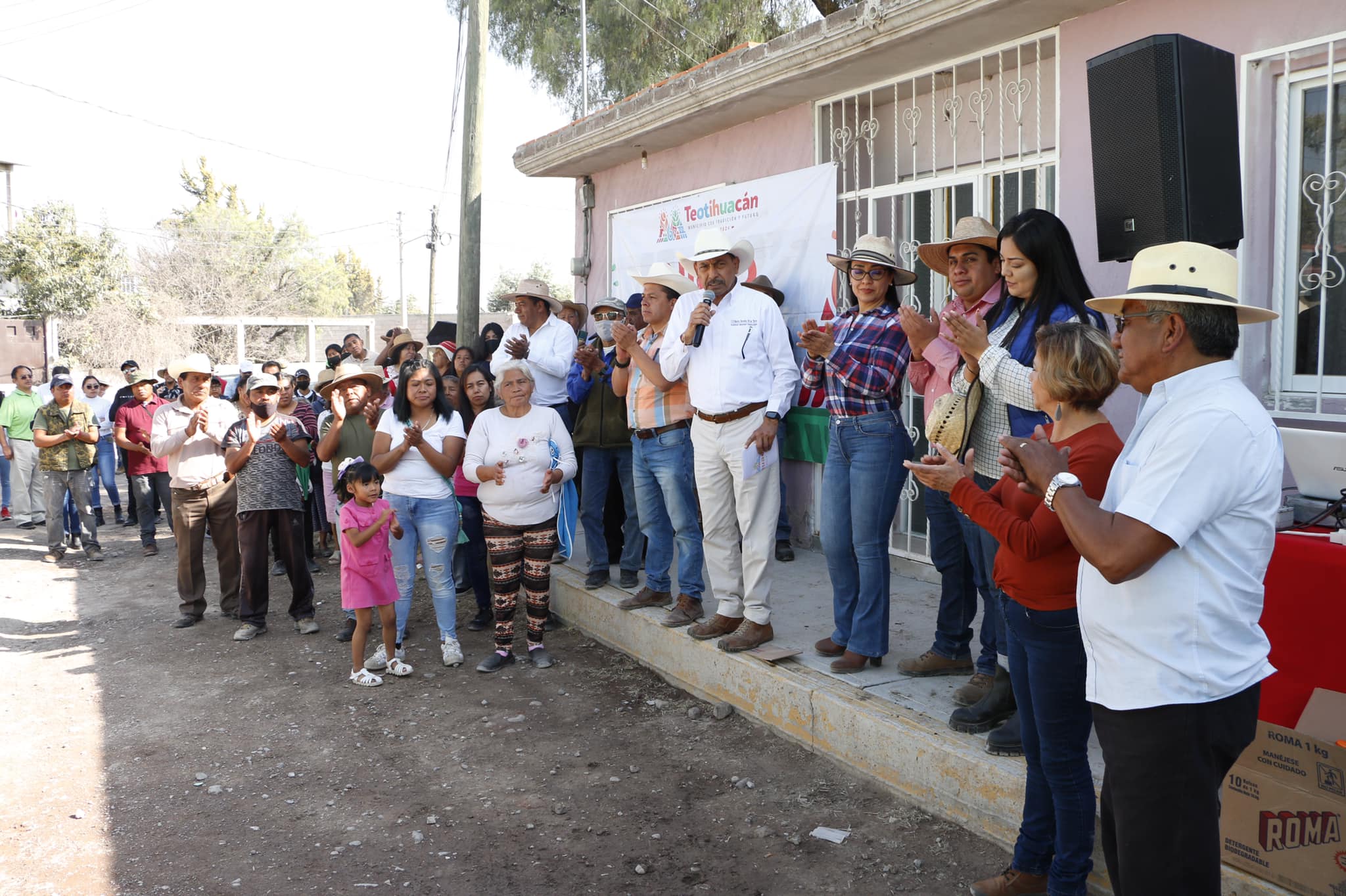 1676810725 311 Banderazo de inicio a la obra Pavimentacion Asfaltica Calle Ninos