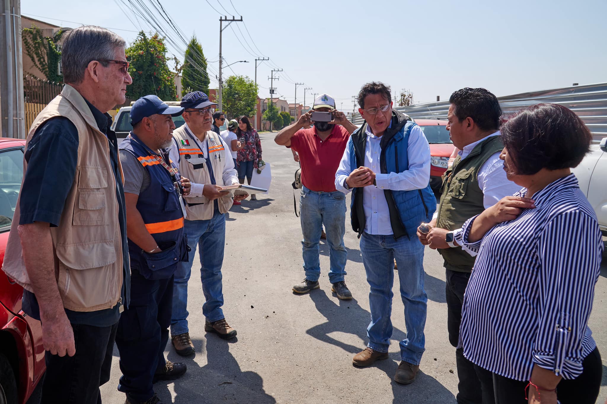 1676817235 459 El Secretario del Ayuntamiento Cesar Vallejo y personal de la