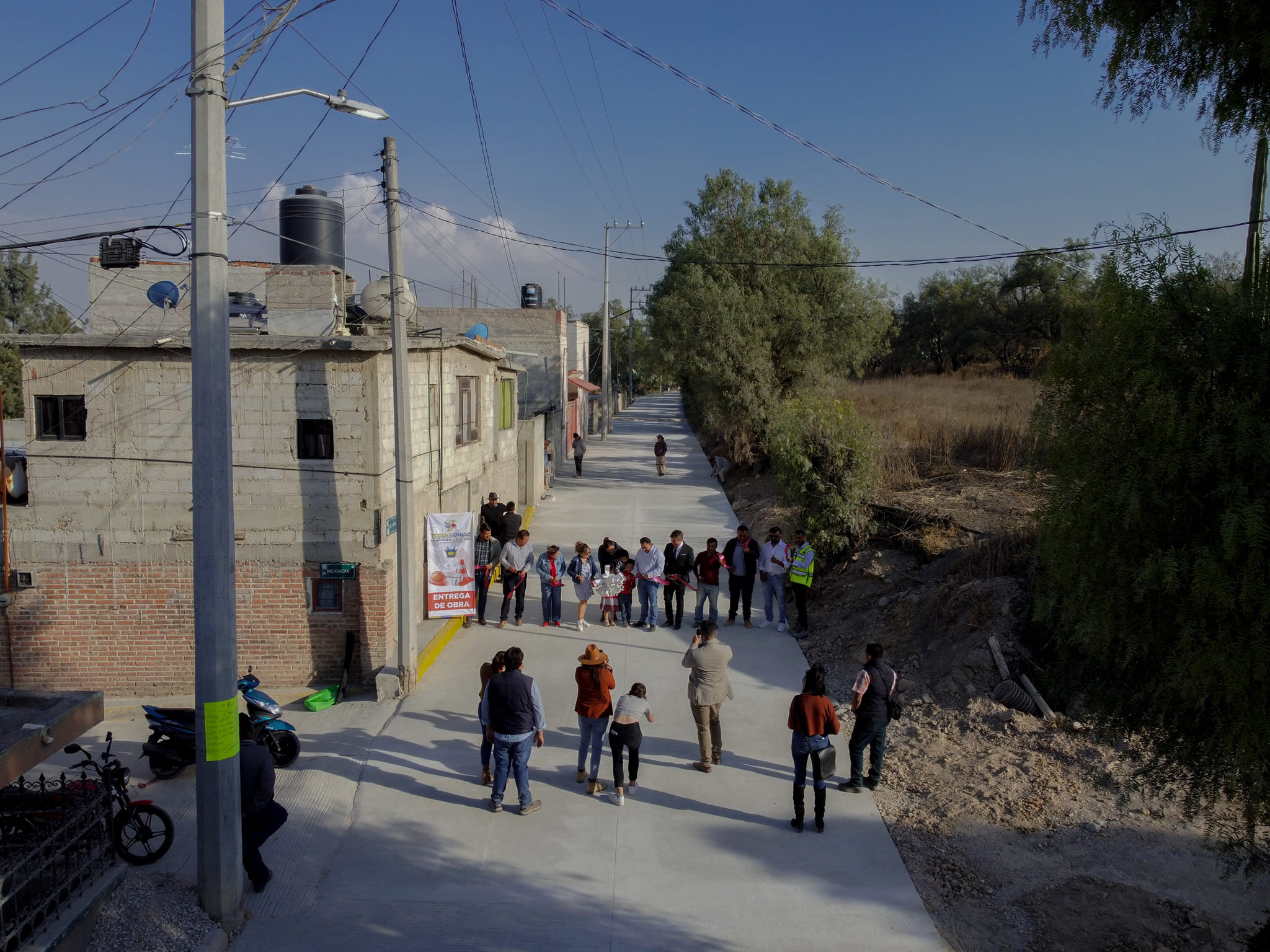 1676850465 88 Realizamos la entrega de la Pavimentacion con concreto hidraulico de