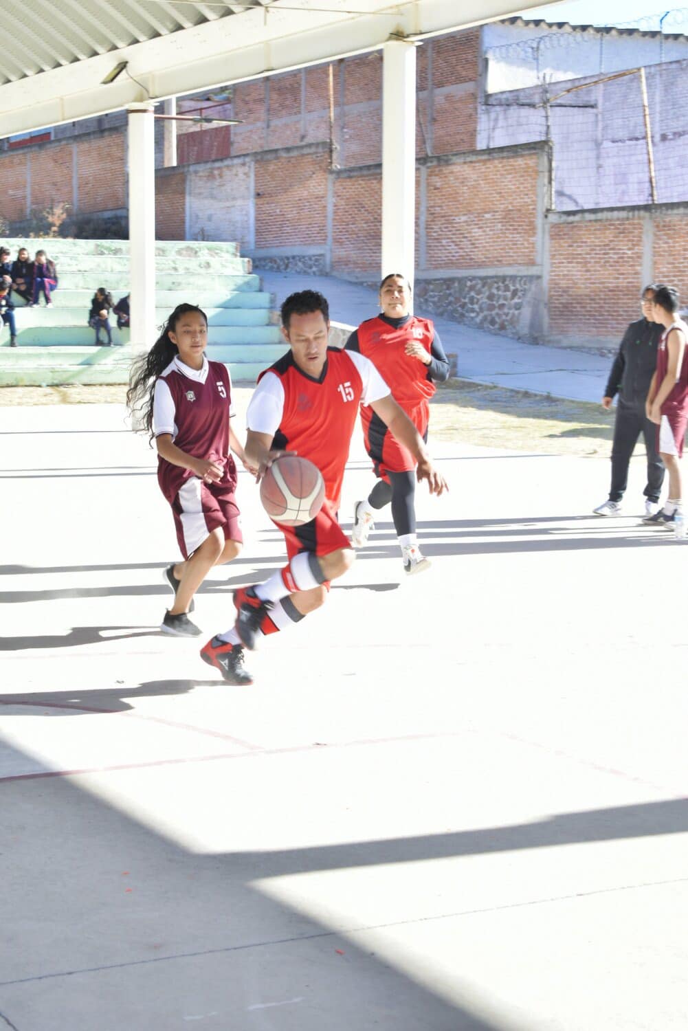 1676935569 342 El deporte es primordial en el desarrollo de las personas