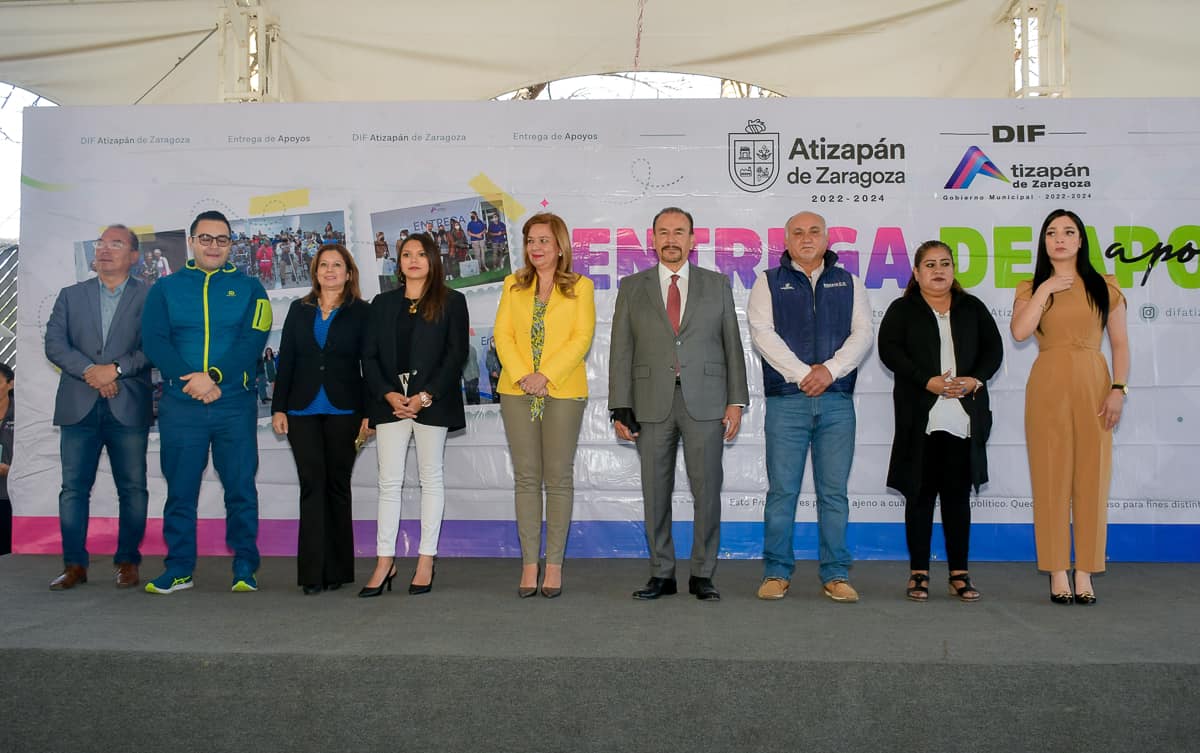 1676981614 605 Hoy la Presidenta del Sistema DIF Municipal de AtizapandeZaragoza Patricia