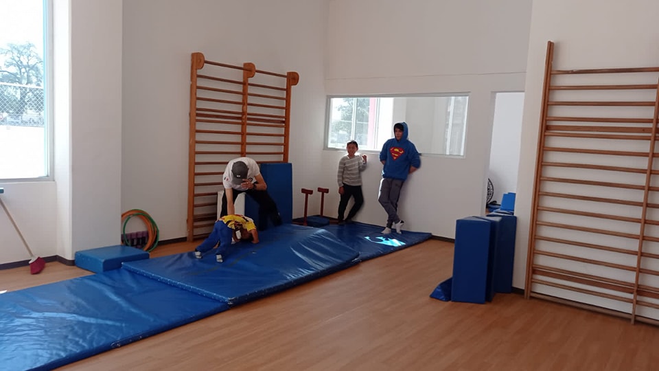 1676993632 392 Clases de introduccion a la gimnasia en el Polideportivo Municipal