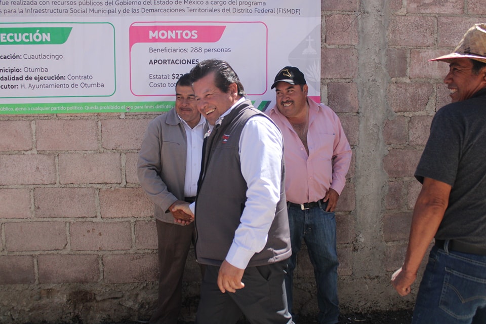 1677074389 555 En la comunidad de Cuautlacingo nuestro Presidente Municipal Hilarion Coronel