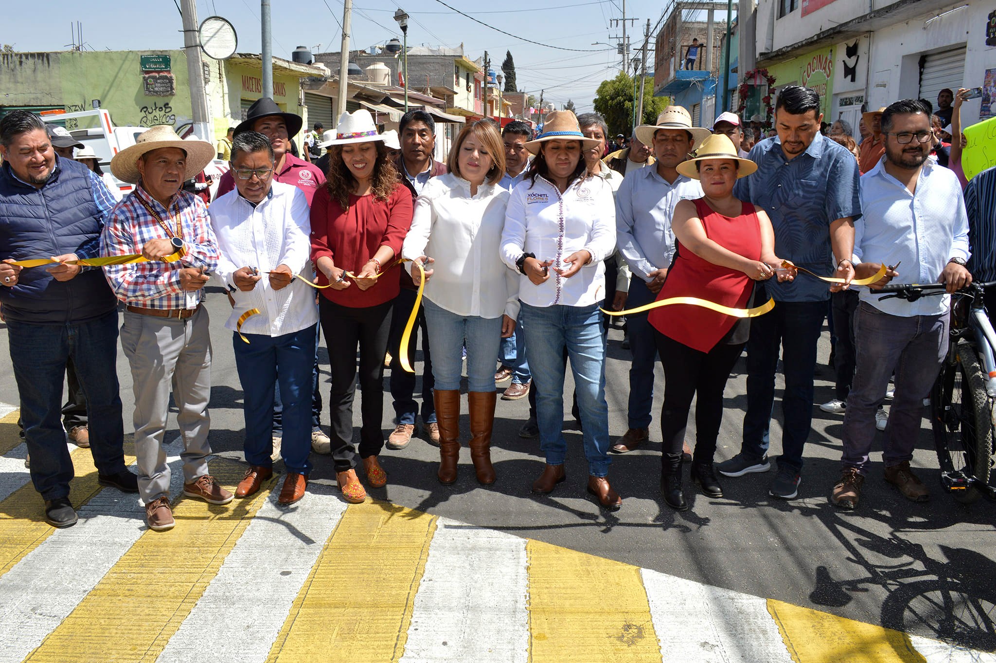 1677075648 610 GOBIERNO DE CHIMALHUACAN REHABILITA AVENIDA JUAREZ EN BARRIO VILLA XOCHITENCO