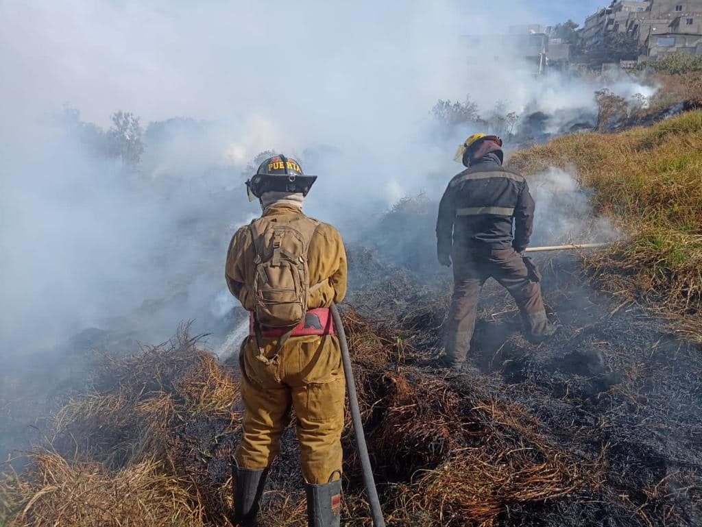 1677092327 168 Elementos del Cuerpo de Bomberos de AtizapanDeZaragoza se encuentran laborando