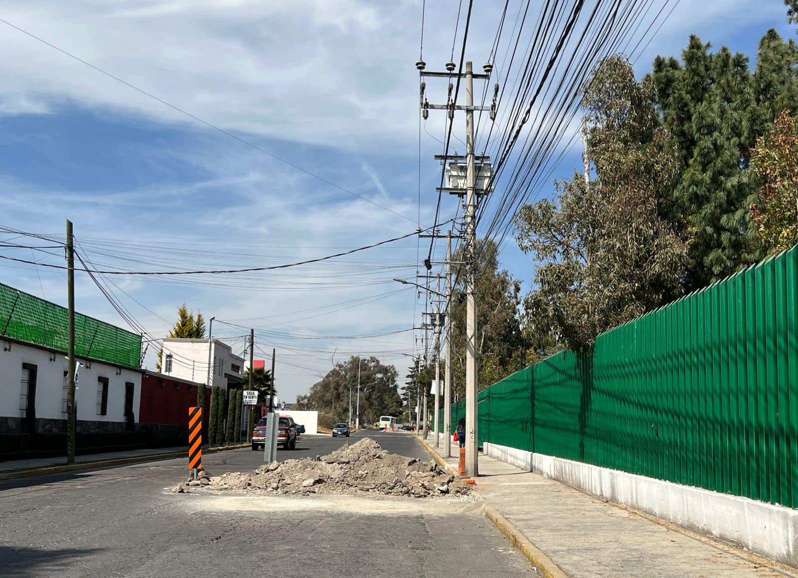 1677097909 96 Atencion vecinos Opdapas de Metepec lleva a cabo la construccion