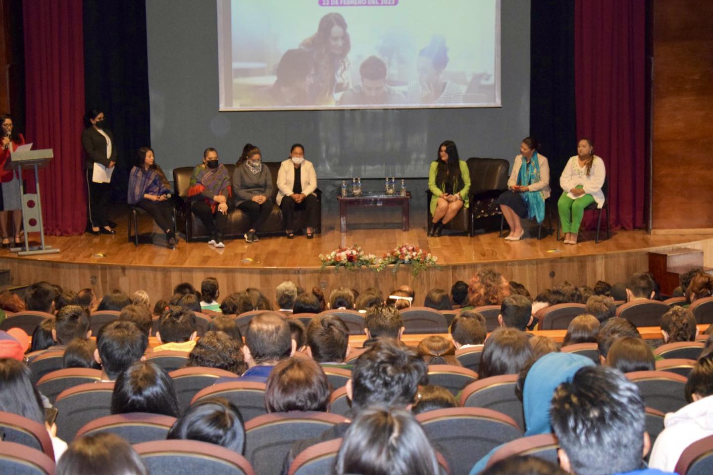 1677099649 451 Con exito se llevo a cabo el Panel Conversatorio Personalidades