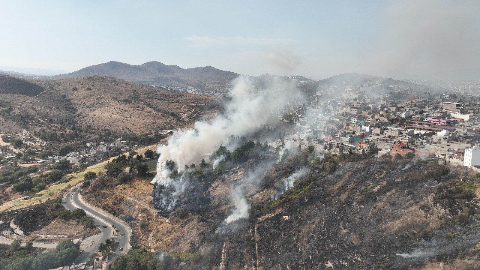 1677157980 863 Hoy elementos del Cuerpo de Bomberos de AtizapandeZaragoza controlaron un