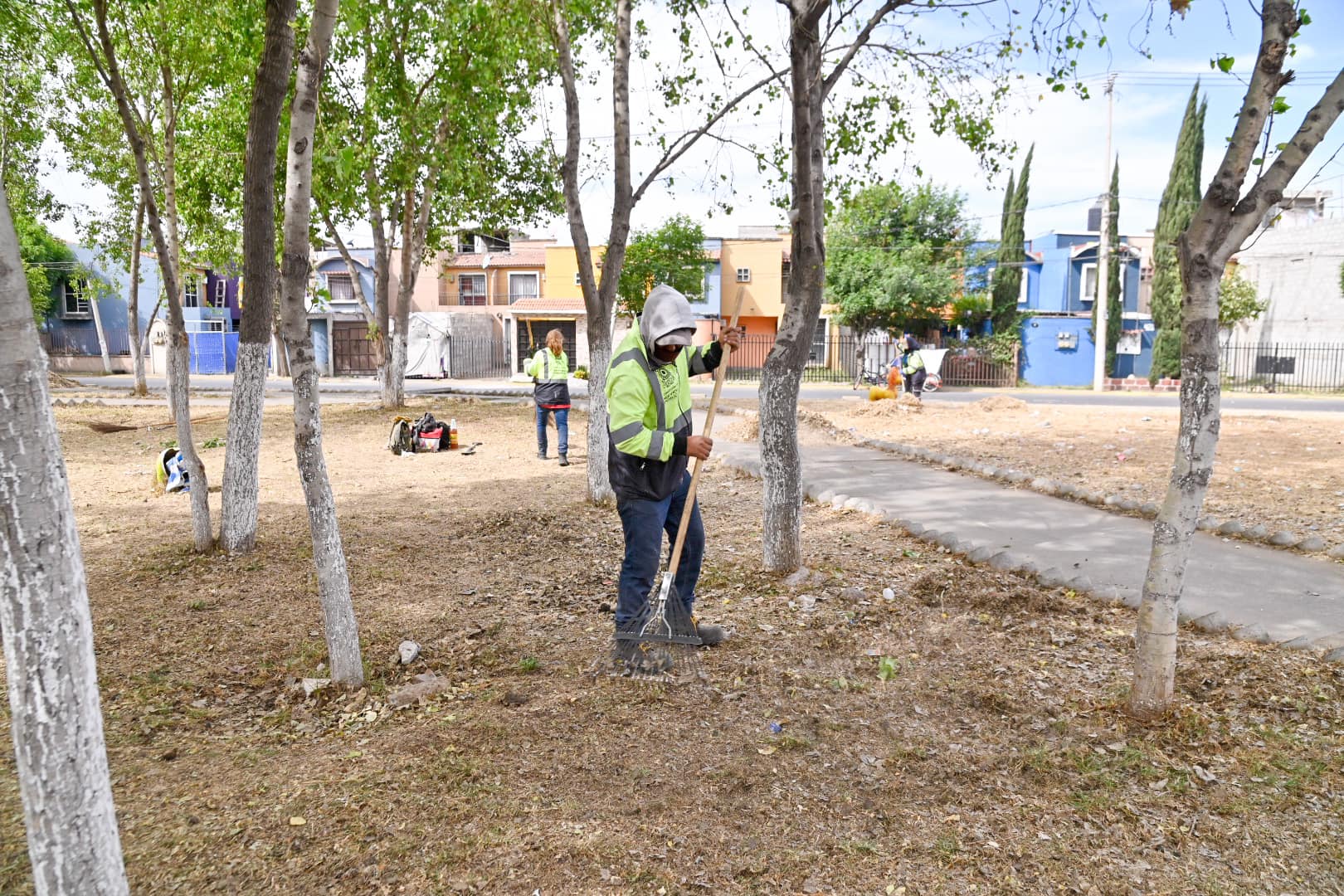 1677162208 974 Los equipos de trabajo inician a muy temprana hora para