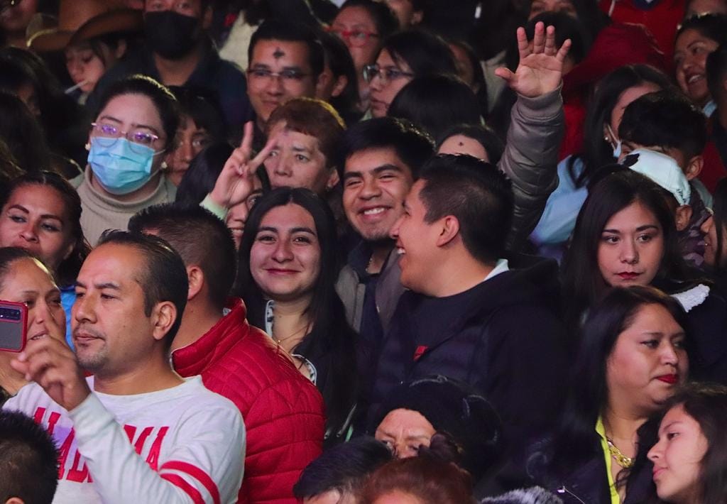 1677179335 719 Asi se vive el cierre del carnaval te estamos esperando