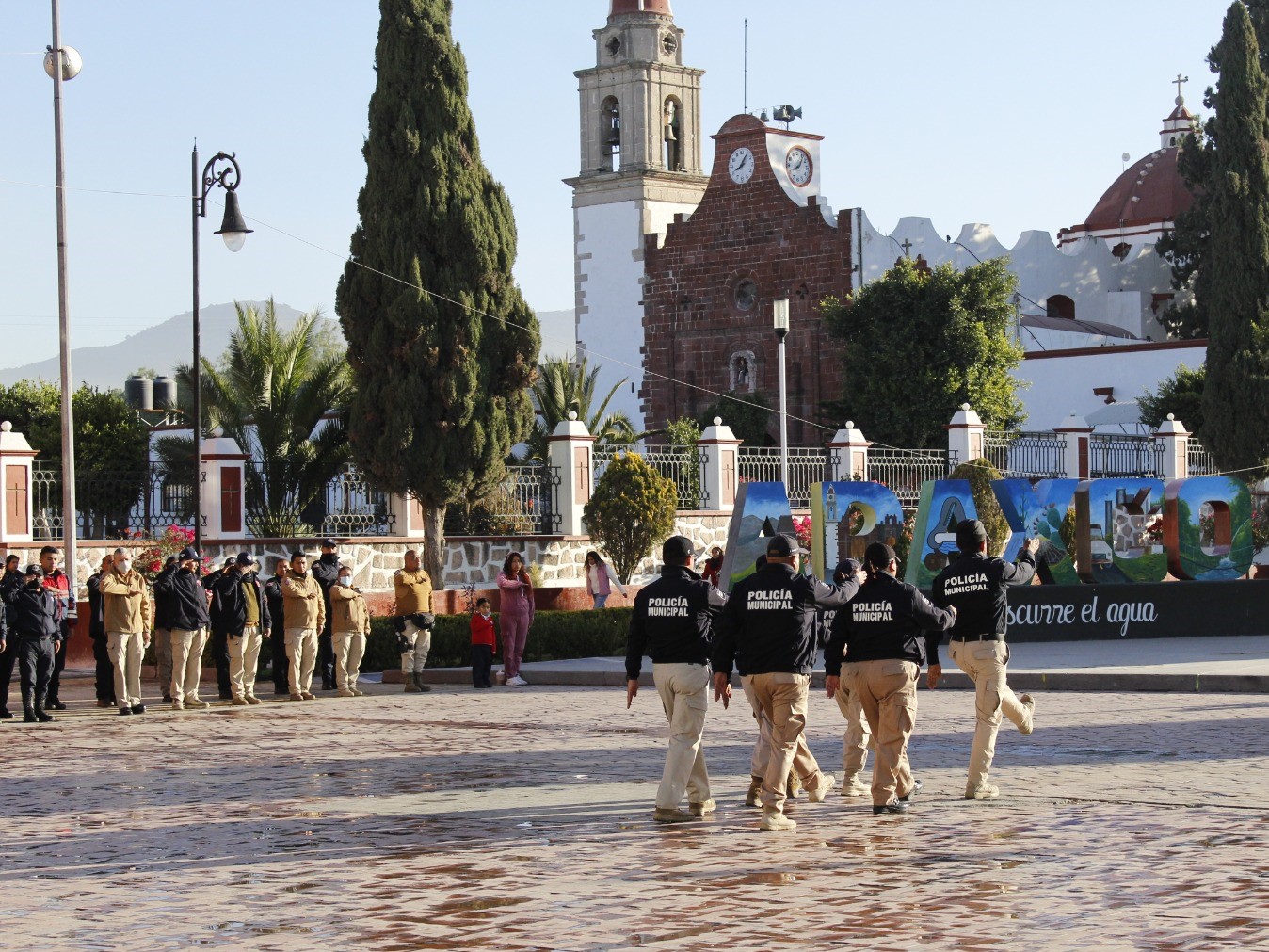 1677260730 151 HONORES POR EL DIA DE LA BANDERA