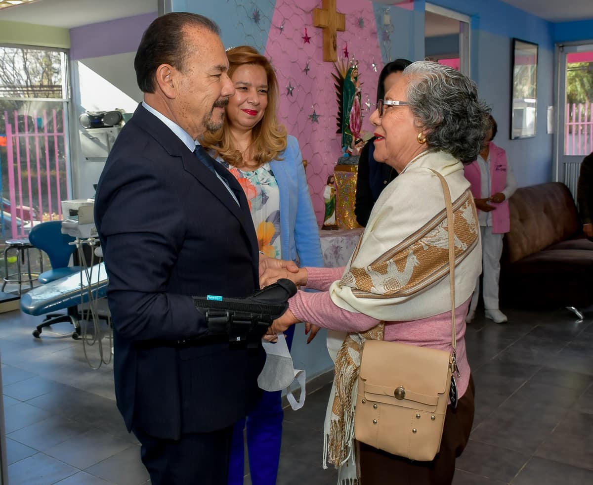 1677275156 32 Las autoridades atizapenses visitaron la casa del dia Coporo en