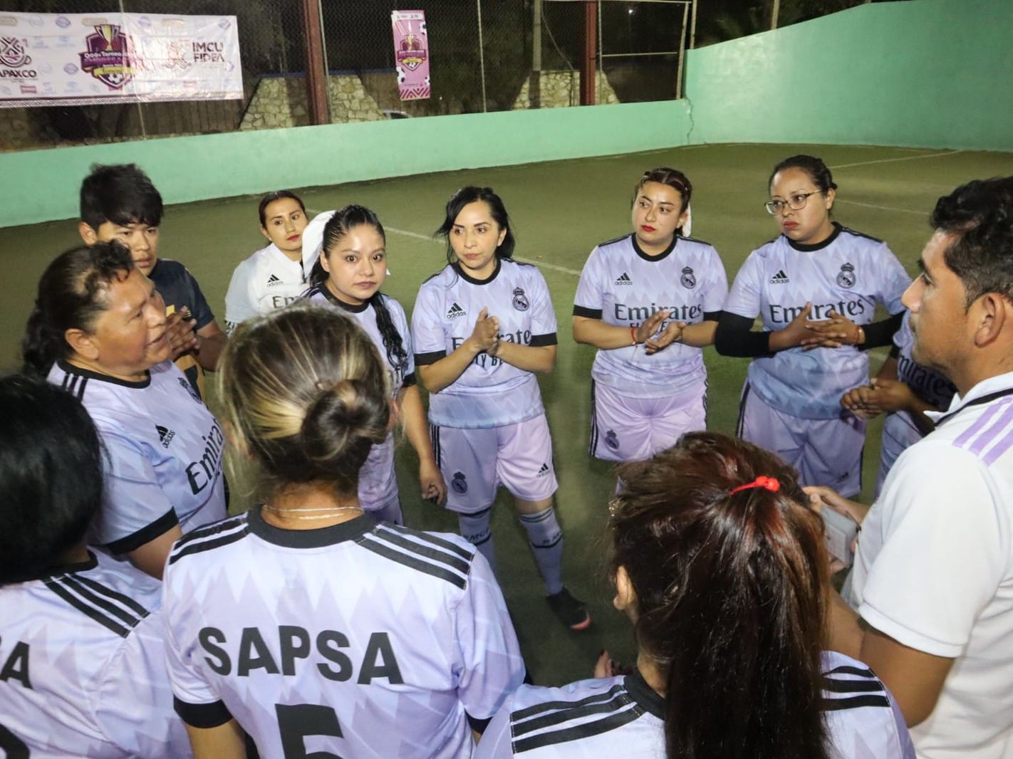 1677275320 935 PARTIDOS INTENSOS EN EL TORNEO EMPRESARIAL FEMENIL