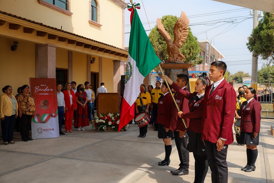 1677337306 193 Actos civicos conmemorando el DiadelaBandera en distintas comunidades del munic