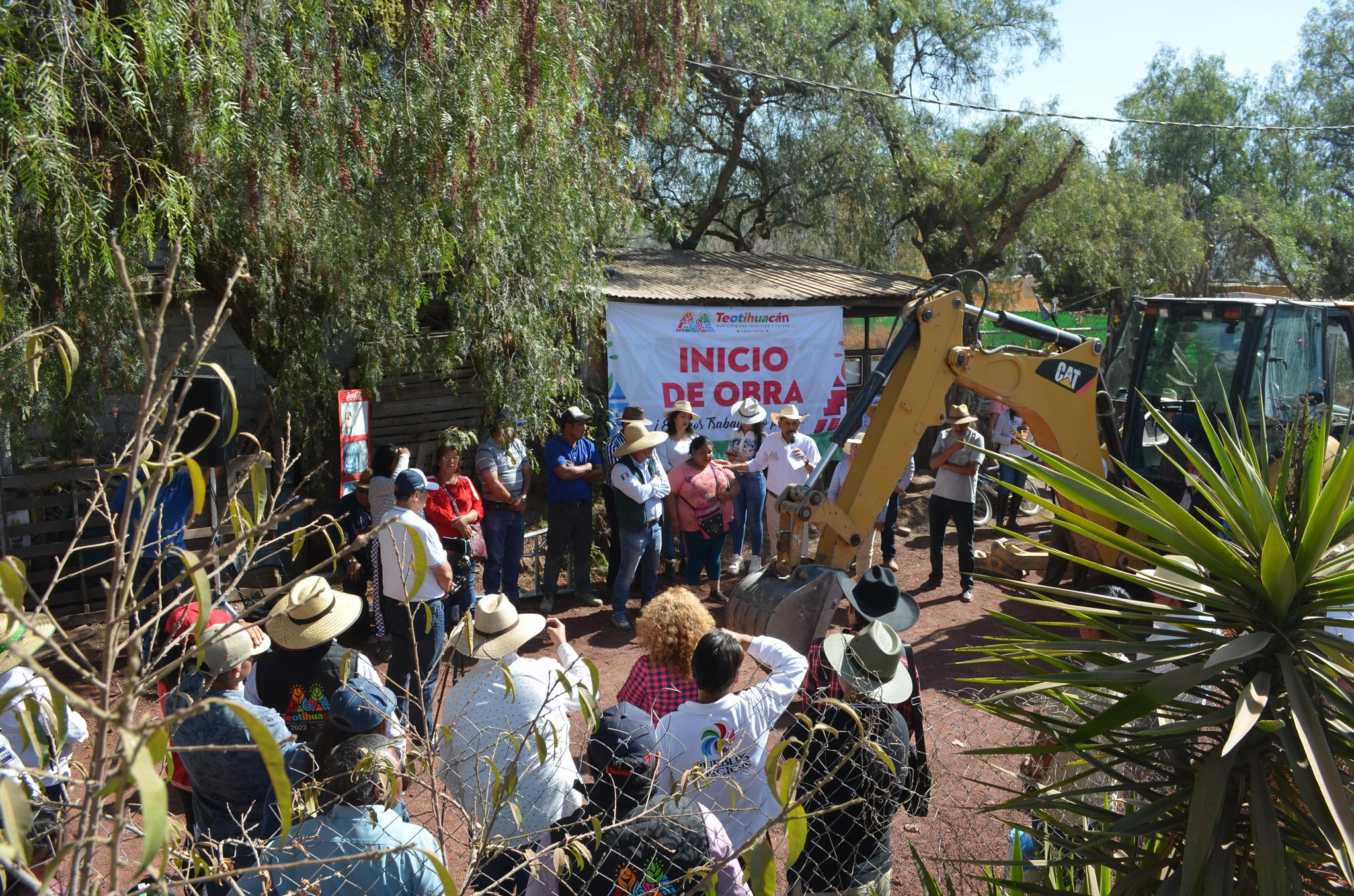 1677367019 505 Banderazo de inicio a la Introduccion de Drenaje Sanitario en