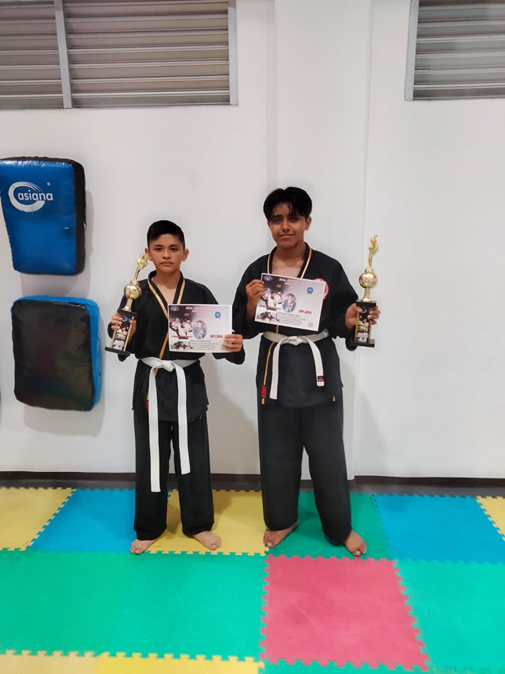 1677513722 758 Alumnos de Karate del Centro de Artes Marciales del Polideportivo