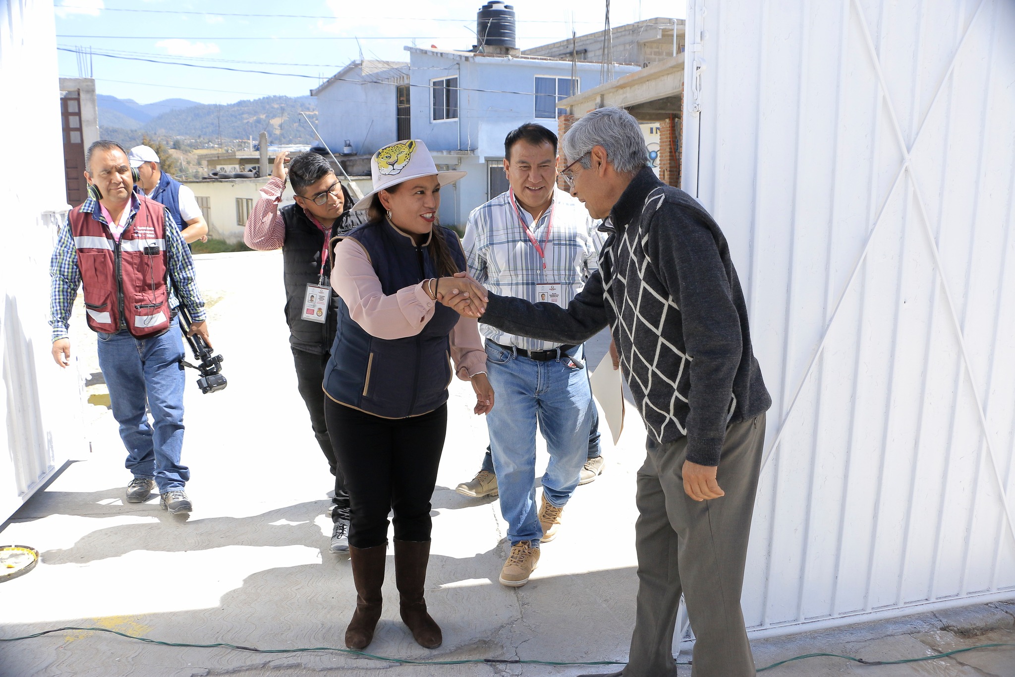 1677533913 935 Por una mejor educacion entregamos espacios publicos en la secundaria