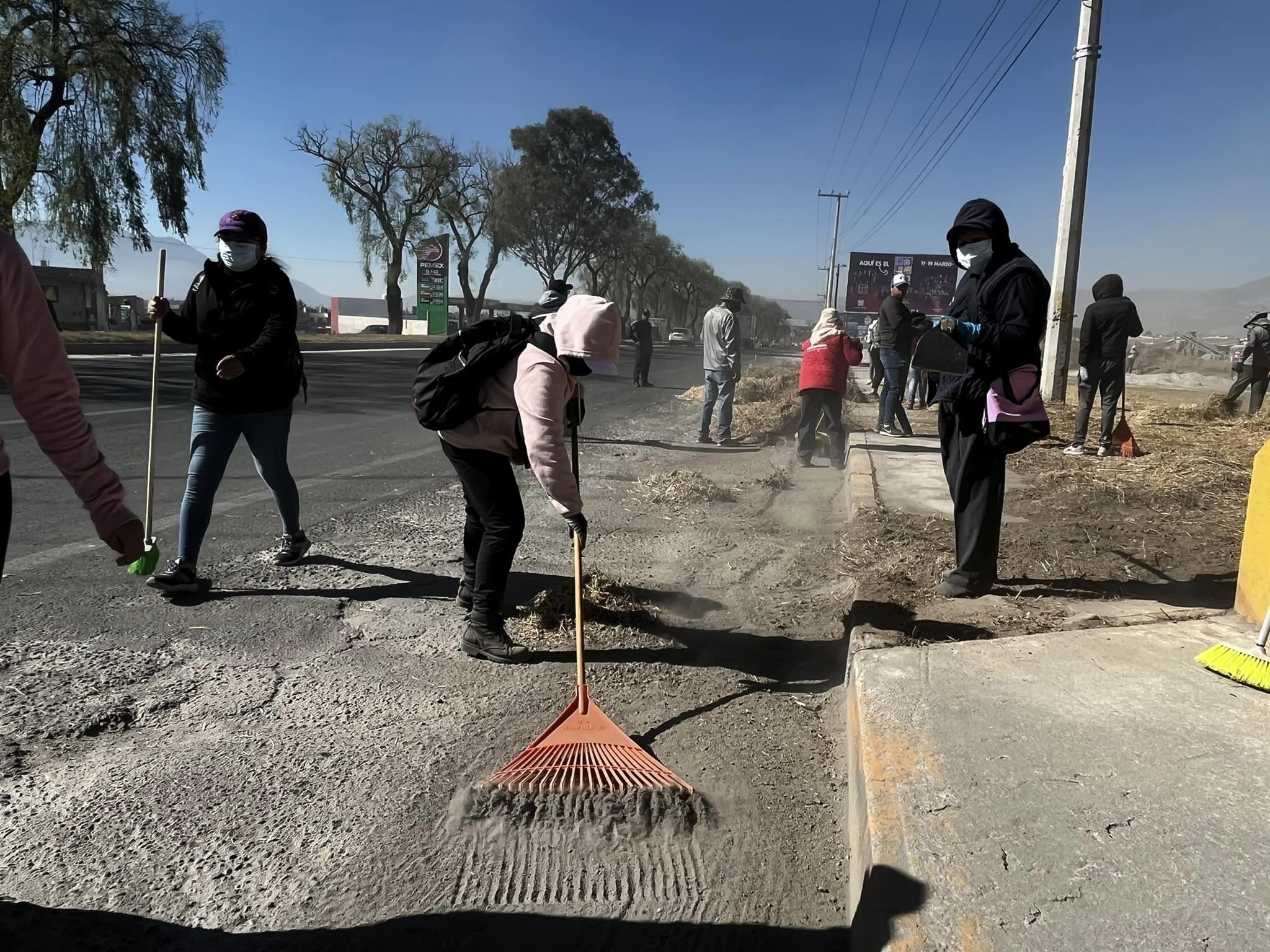 1677536325 9 VamonosDeFaena esta semana iniciamos limpiando la entrada de San