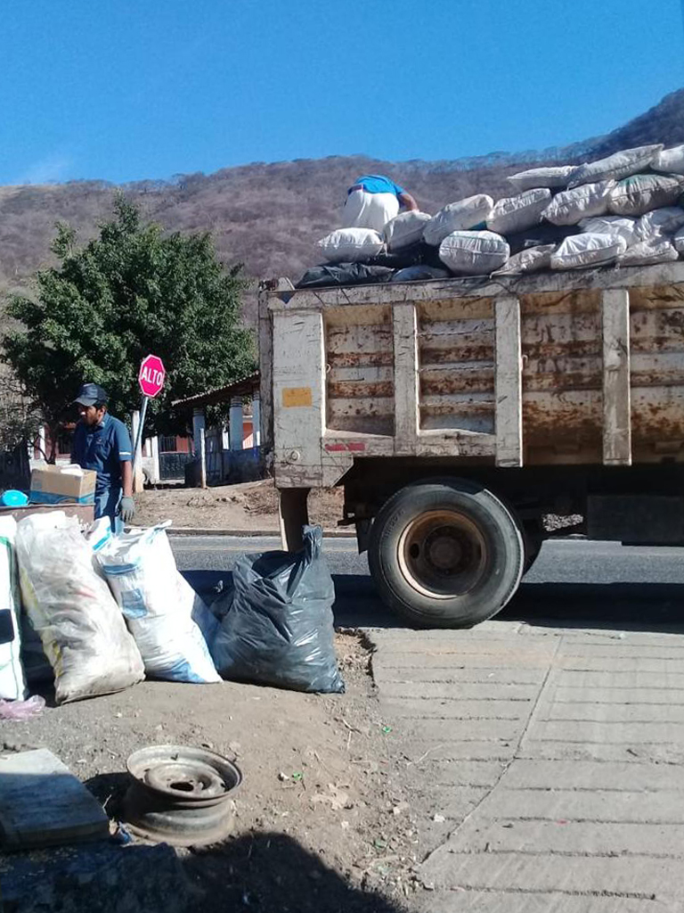 1677613022 134 DepartamentoDeLimpia Por instrucciones del Lic Rigoberto Lopez Rivera se