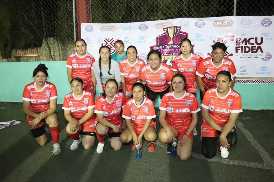 ADHETEC Y CUVASA SE ENFRENTARON EN EL TORNEO EMPRESARIAL FEMENIL jpg