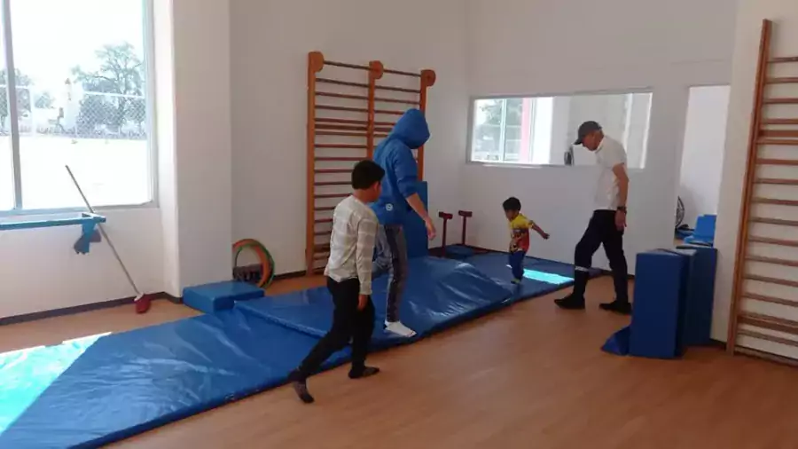 Clases de introduccion a la gimnasia en el Polideportivo Municipal jpg