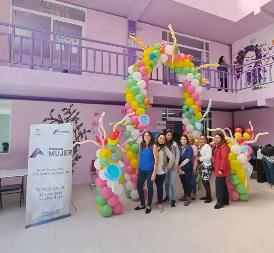 Clausura del taller Decoracion con Globos impartido por el Instituto jpg