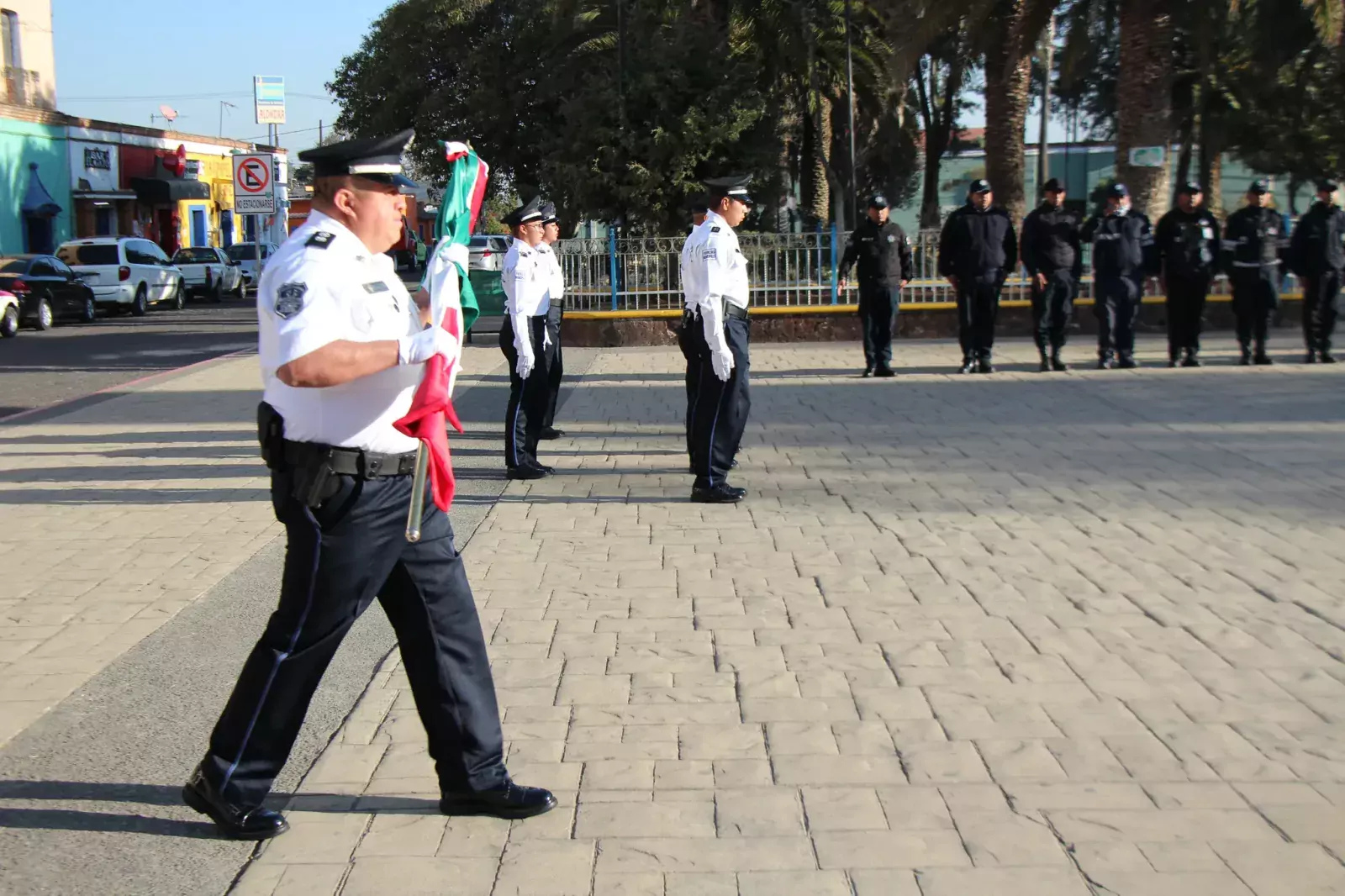 Como parte del conmemorar dia de la bandera se realizaron jpg