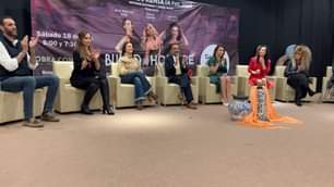 Conferencia de prensa Obra de teatro con causa Busco al